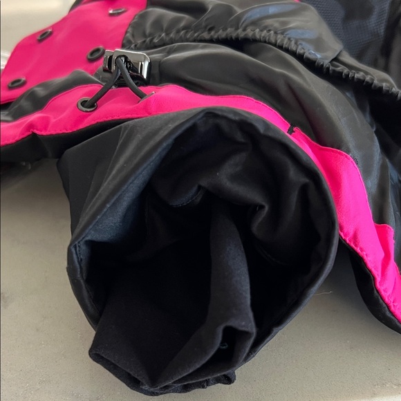 NWT Ski set Bold Pink and Black Ski Jacket and Pants Set and gaitor - Picture 11 of 12